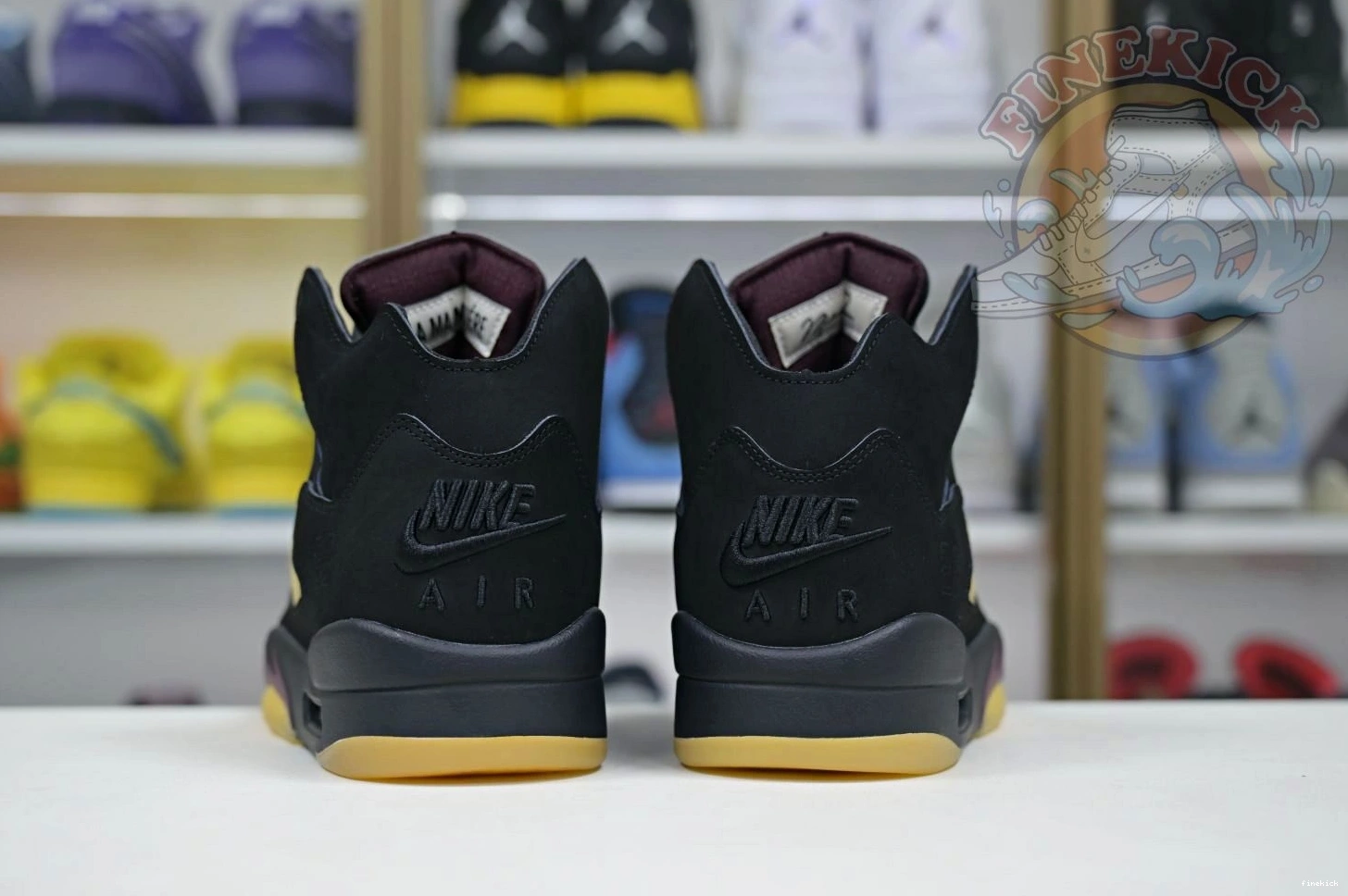 A Air MANIÉRE 5 x Jordan MA 0121